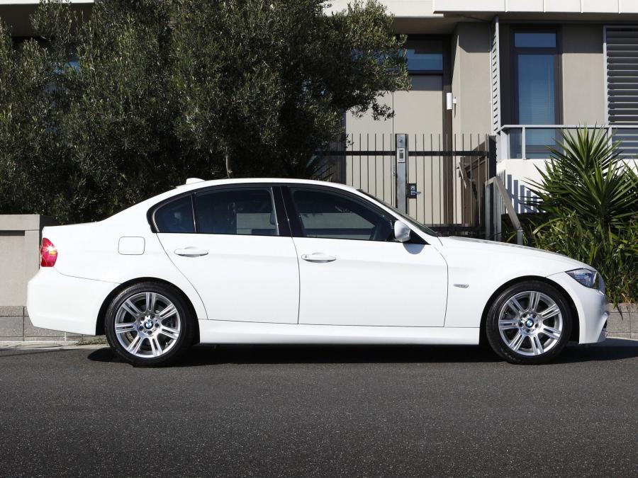  BMW 325i Sedan M Sport Package 2011 года  (AU) (фото 5 из 11)